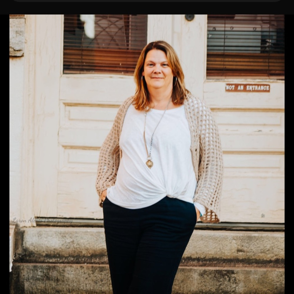 Meet your Posher, Cindy